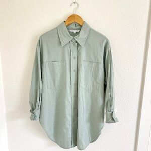 VINTAGE button down / cleo sage green linen shirt / size L